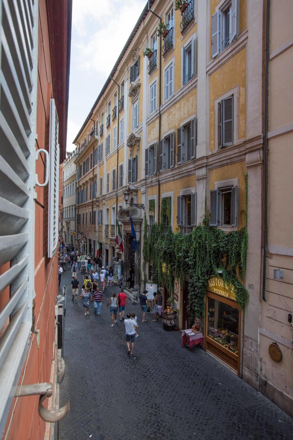 Bq House Trevi Luxury Rooms Rome Bagian luar foto