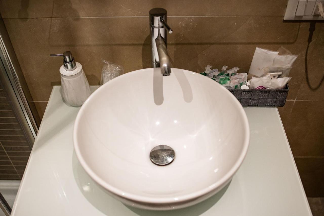 Bq House Trevi Luxury Rooms Rome Bagian luar foto